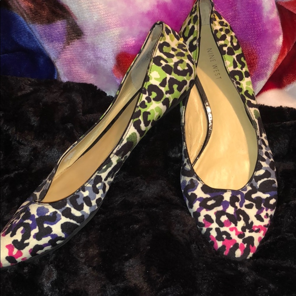 Size 8.5 cheetah rainbow pointed flats